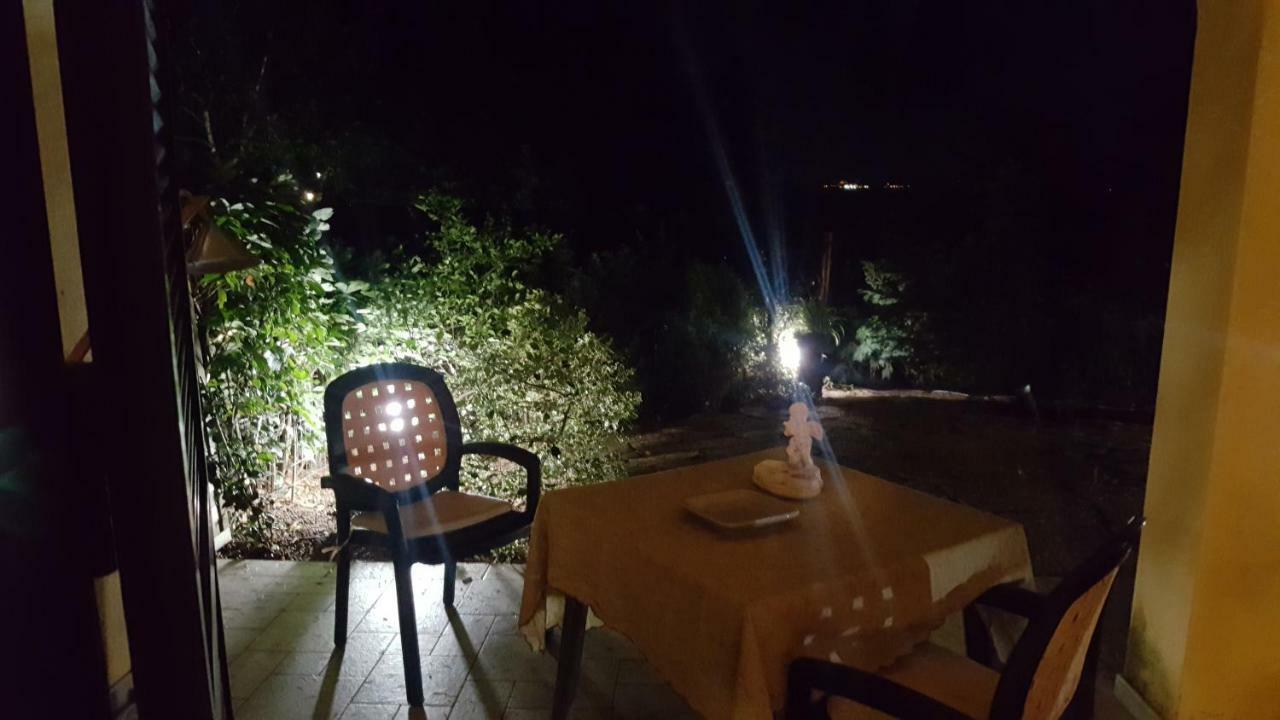 Rose'S Garden - Zona Tranquilla - Vicino Torino Appartement Pino Torinese Buitenkant foto