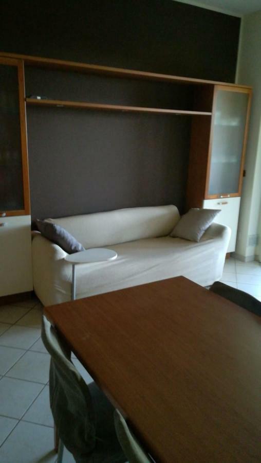 Rose'S Garden - Zona Tranquilla - Vicino Torino Appartement Pino Torinese Buitenkant foto